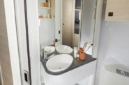 caravane artica 540 salle de bain